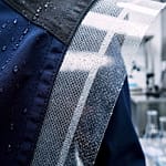 Vous portez peut-être du plastique fluoré sans le savoir: la vérité derrière le Gore-Tex et les vêtements synthétiques Vous portez peut être du plastique fluoré sans le savoir la vérité derrière le Gore Tex et les vêtements synthétiques