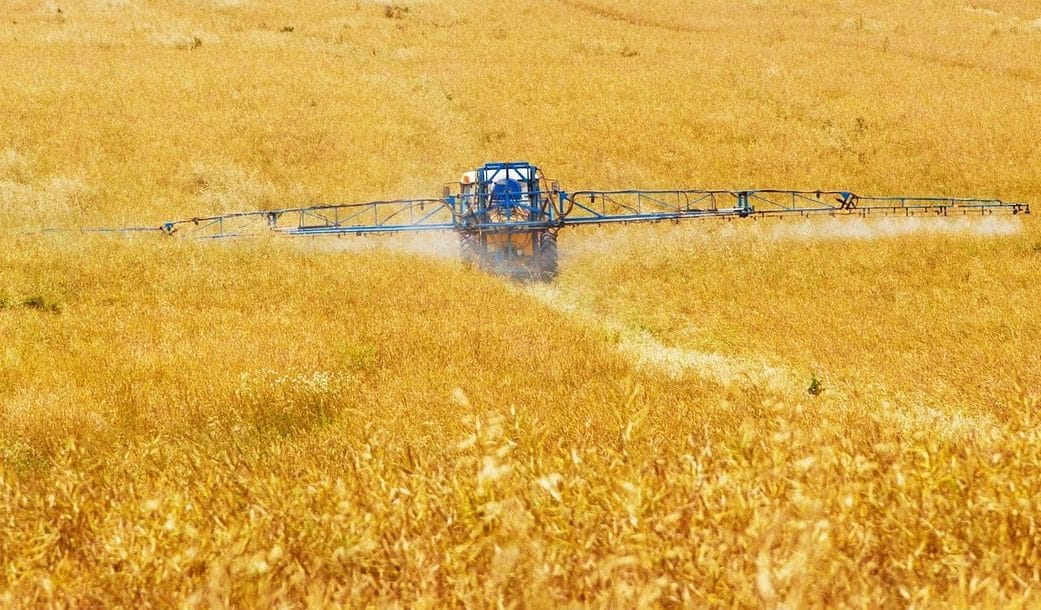 Qui contrôle vraiment l’agriculture mondiale L’histoire cachée des groupes qui ont mis la main sur les graines, les champs et nos assiettes