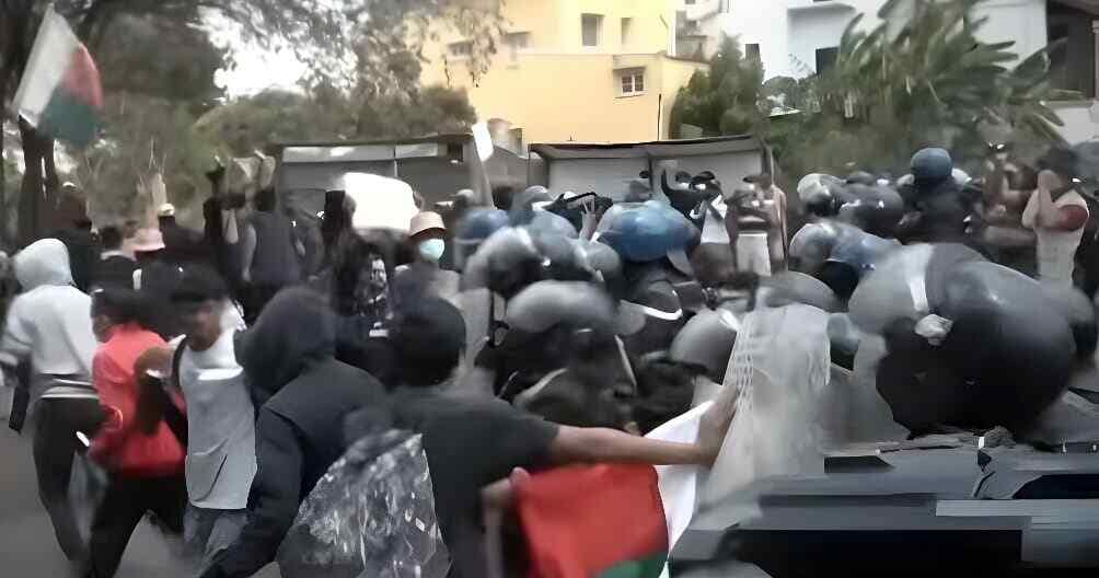 Madagascar 2025: révolte, pillages ciblés et secrets d’une nuit sous contrôle