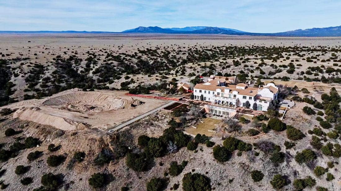 Zorro Ranch ce que l’on sait vraiment… et ce que le silence autour d’Epstein continue d’alimenter (2)