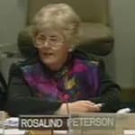 Chemtrails : Rosalind Peterson et ses révélations choc à l'ONU Chemtrails Rosalind Peterson et ses révélations choc à l'ONU