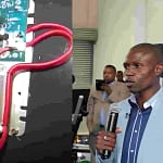 Maxwell Chikumbutso: l’inventeur zimbabwéen qui défie l’énergie mondiale Maxwell Chikumbutso l’inventeur zimbabwéen qui défie l’énergie mondiale