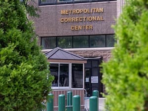 Epstein incarcération dans le très médiatisé Metropolitan Correctional Center Epstein incarcération dans le très médiatisé Metropolitan Correctional Center